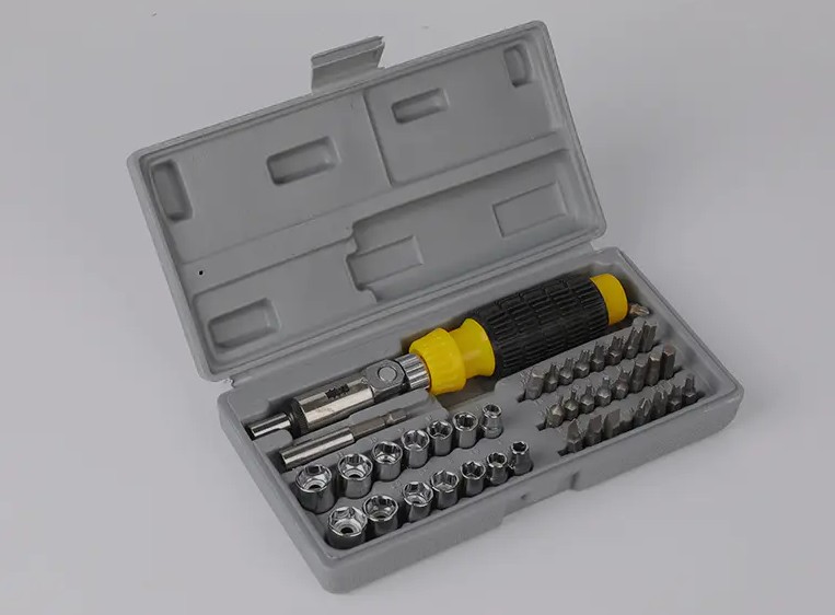 Ratchet Bit Set: A tool set that unlocks efficient repair and innovation