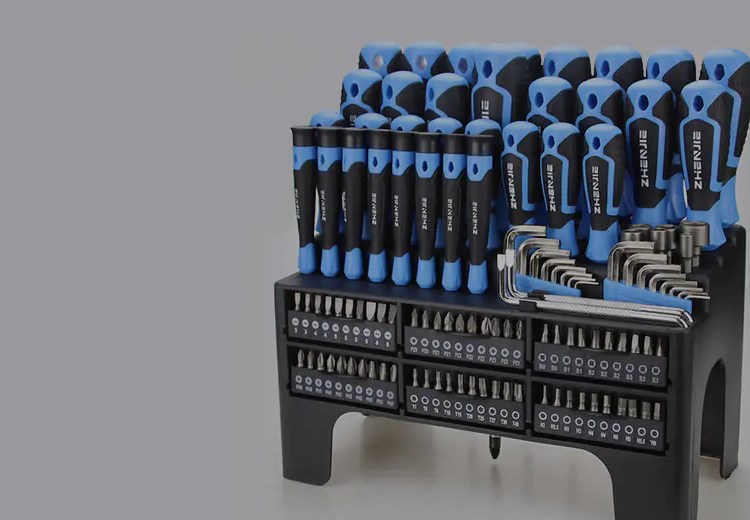 A new favorite for repairs, a multi-function screwdriver set is suitable for all scenarios
